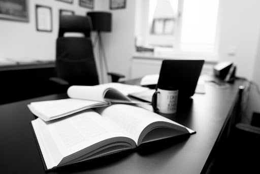 Albalegal Abogados | Laboral y Seguridad Social - Accidentes- Civil - Bancario - Protección de datos - Penal - Extranjería