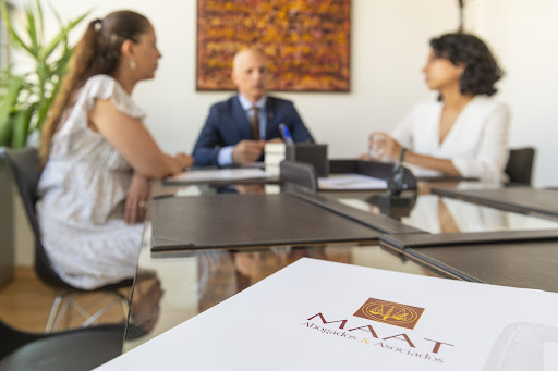 MAAT Abogados Extranjería Barcelona