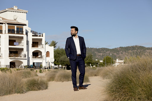 Hernández-Mora Abogados