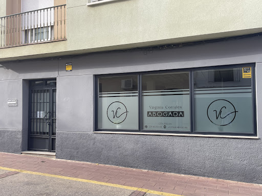 Virginia Corrales - ABOGADA Y MEDIADORA