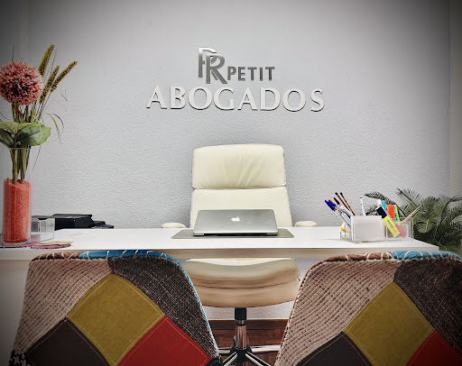 RR Petit Abogados- Raquel Rodríguez Petit